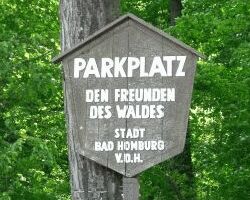 Parkplatz den Freunden des Waldes
